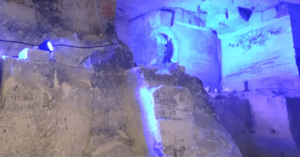 Goa Gemeente di Limburg adalah destinasi wajib bagi pencinta sejarah dan seni.