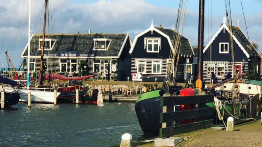 Desa Marken Belanda, IndoHolland Tours