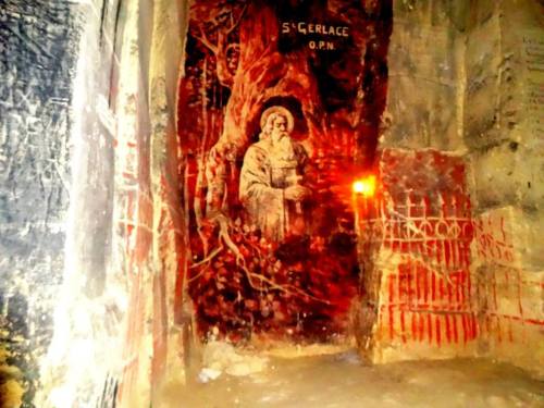 Kastil Ruine Valkenburg - IndoHolland Tours