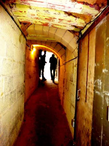 Kastil Ruine Valkenburg - IndoHolland Tours