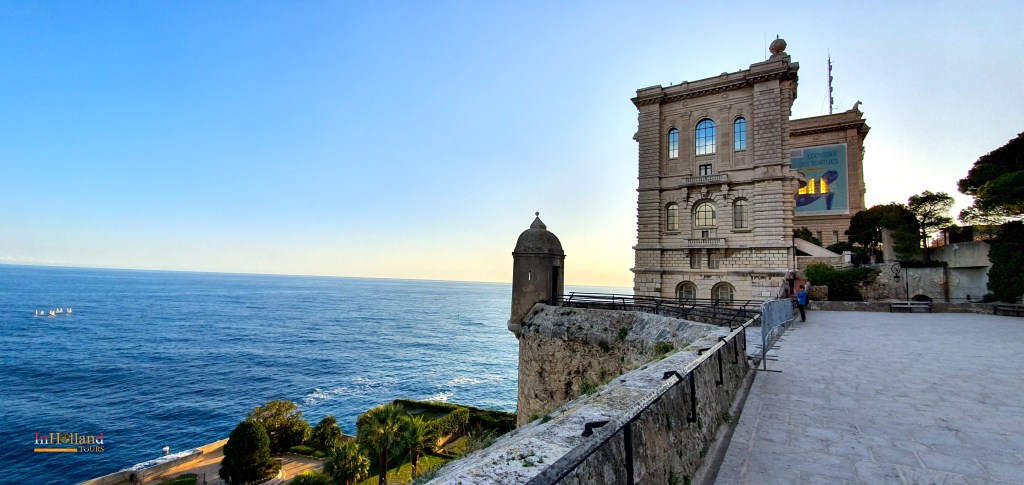 Dua Hari Tur Lokal: Desa Artistik dan Pegunungan dan Monaco