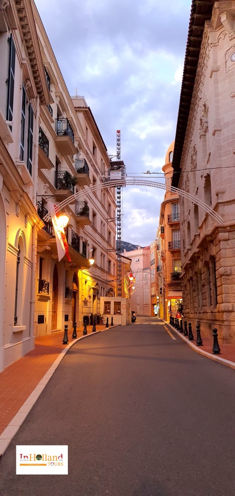 Dua Hari Tur Lokal: Desa Artistik dan Pegunungan dan Monaco