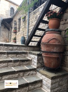 Biara Tsouka Tzoumerka, Yunani Eropa