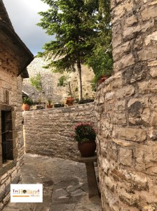 Biara Tsouka Tzoumerka, Yunani Eropa