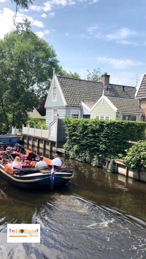Kanal di Broek in Waterland, Belanda