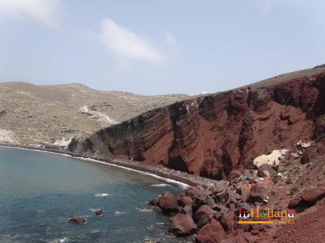 Pantai merah di Santorini