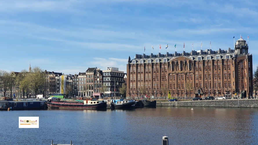 alasan Mengapa Kota Amsterdam Belanda, Menjadi Destinasi Populer bagi Wisatawan Indonesia: