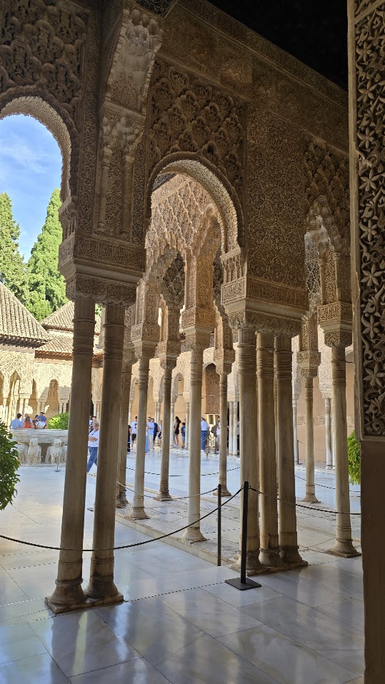 Alhambra Granada dalam itinerary Andalusia 6 hari
